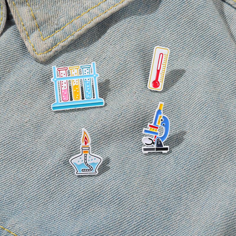 Microscope Kids Science - Magic Science Enamel Pin mikroskop kustom